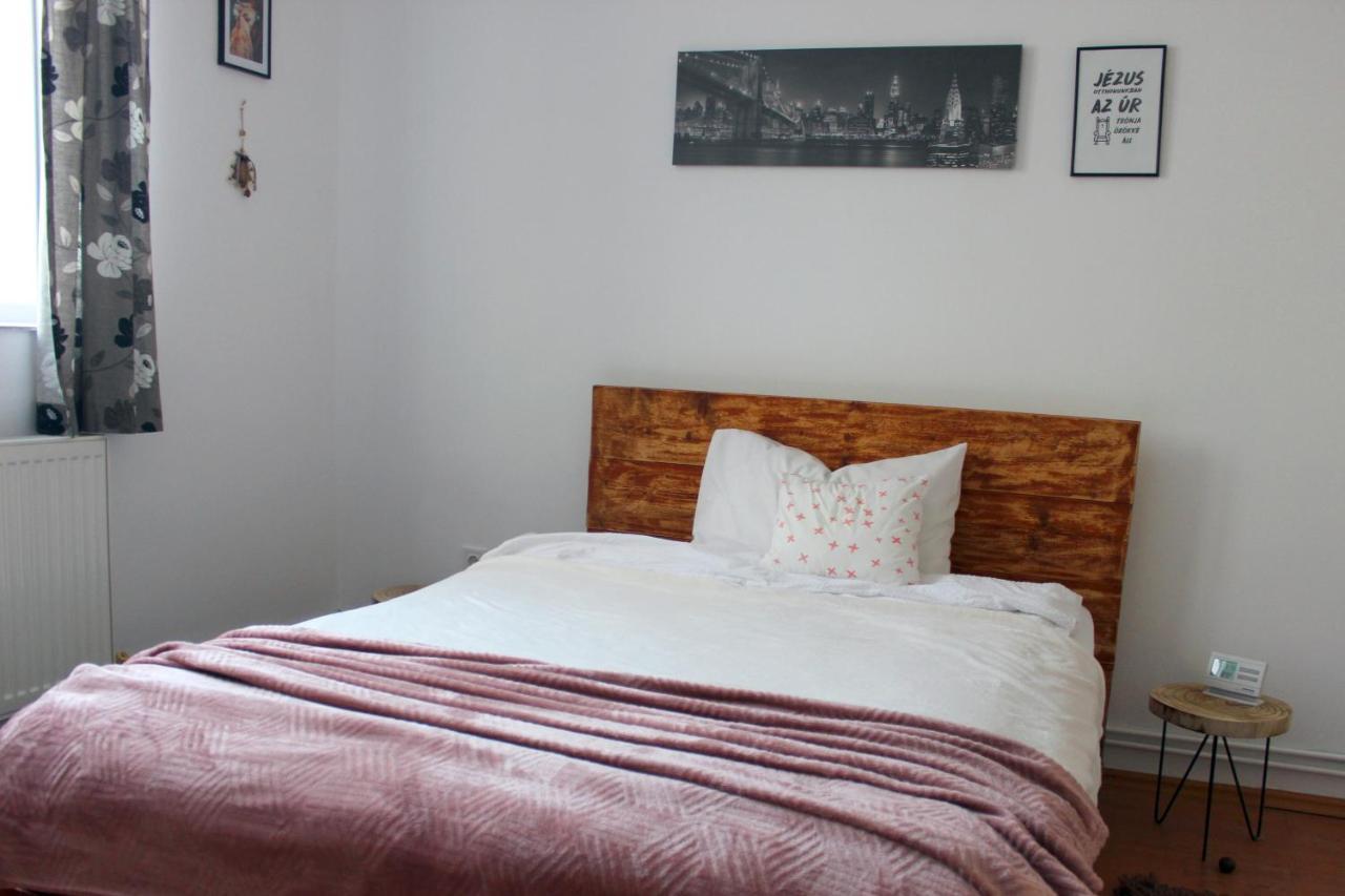 Elizabet Home Apartman Орадеа Екстериор снимка